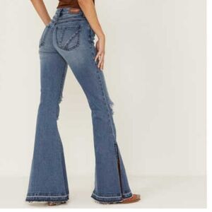 Shyanne Super Flare Distressed Western Jeans Size 28